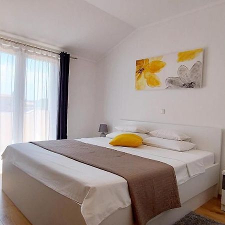 Apartments Marijana Rab Town Extérieur photo