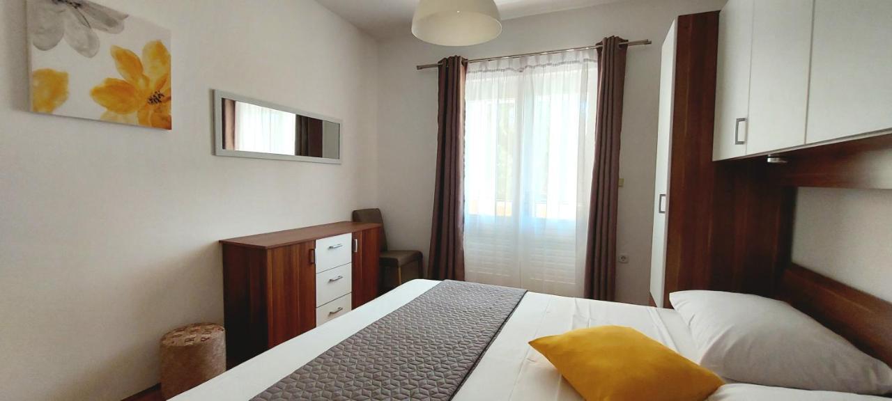 Apartments Marijana Rab Town Extérieur photo