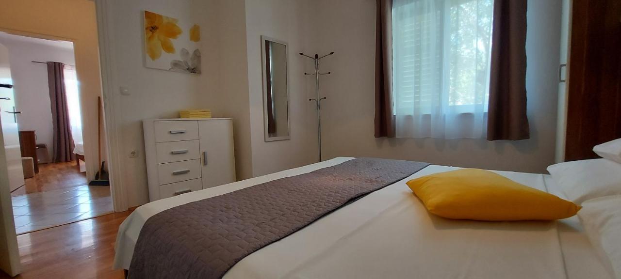 Apartments Marijana Rab Town Extérieur photo
