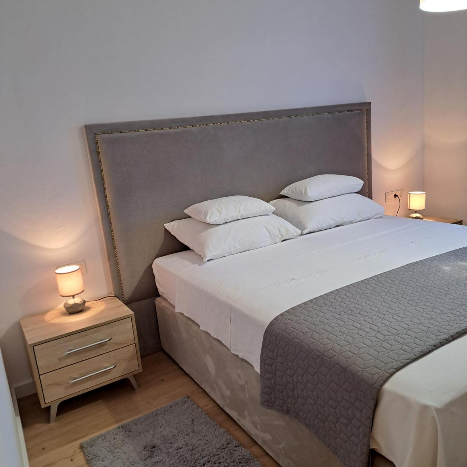 Apartments Marijana Rab Town Extérieur photo