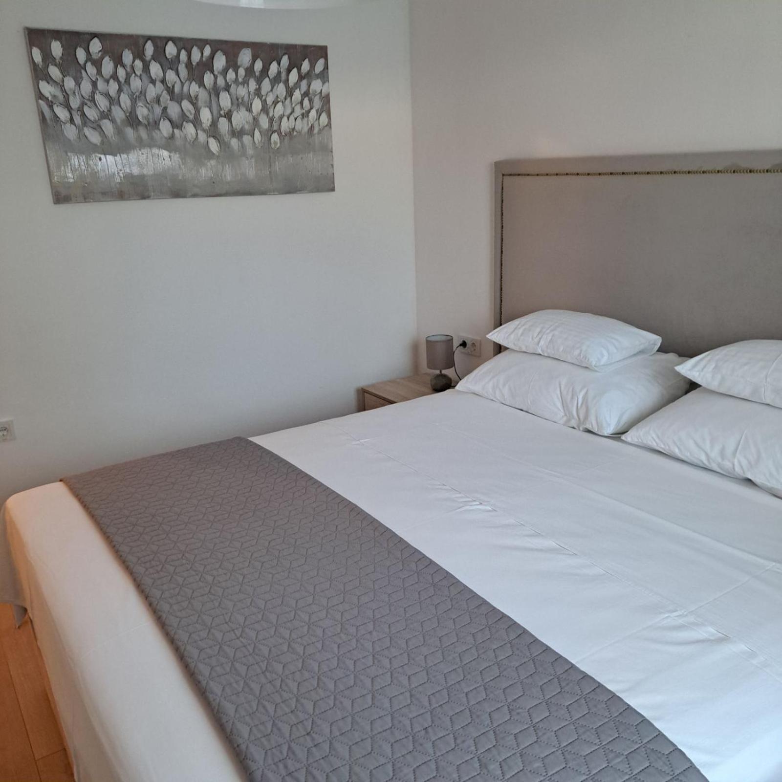 Apartments Marijana Rab Town Extérieur photo